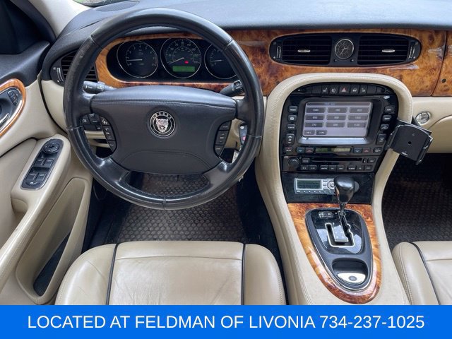 Used 2007 Jaguar XJ8 RWD image 23