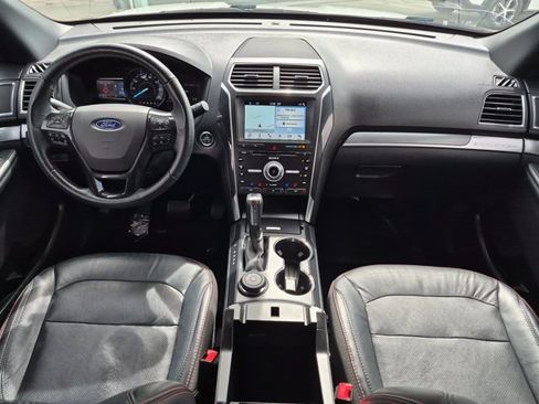 Used 2018 Ford Explorer Sport w/ Equipment Group 401A AWD/4WD image 18