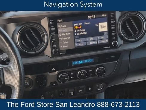 Used 2018 Toyota Tacoma TRD Off-Road w/ Technology Package AWD/4WD image 15