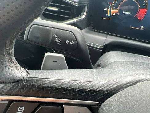 Used 2024 Ford Mustang GT Premium RWD image 38