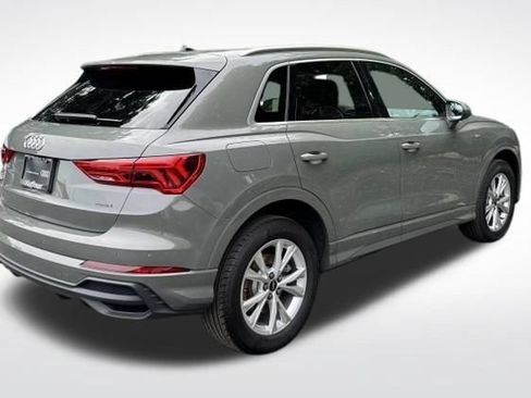 Certified 2025 Audi Q3 2.0T Premium w/ Convenience Package AWD/4WD image 9