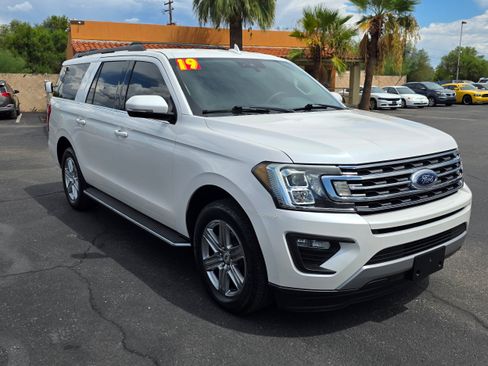 Used 2019 Ford Expedition Max XLT w/ Equipment Group 202A RWD image 7
