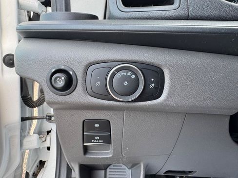 Used 2022 Ford Transit 250 Low Roof AWD image 35
