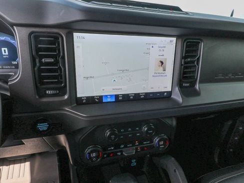 Used 2025 Ford Bronco Badlands AWD/4WD image 19