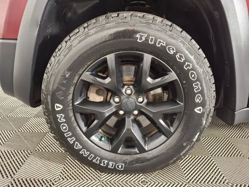 Used 2018 Jeep Cherokee Trailhawk w/ Quick Order Package 27L image 33