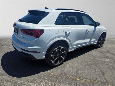 Used 2025 Audi Q3 2.0T Premium Plus w/ Premium Plus Package AWD/4WD image 3