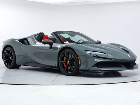 Certified 2025 Ferrari SF90 Spider AWD/4WD image 11