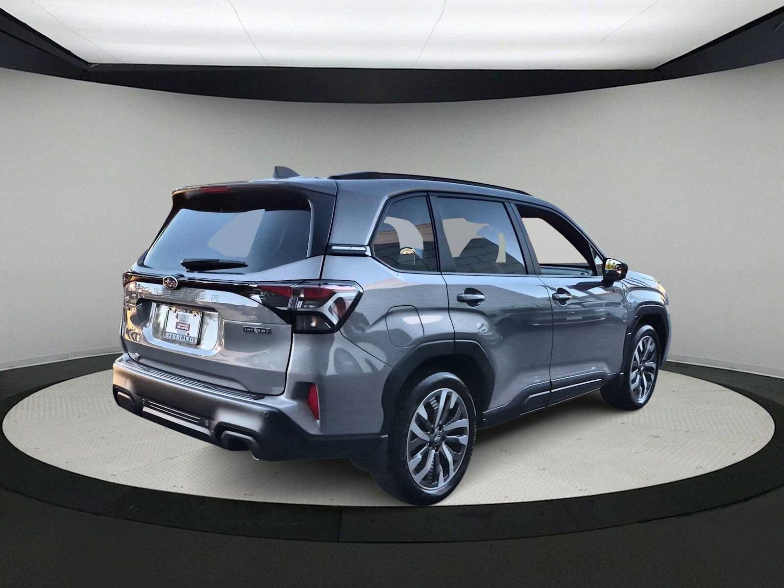 Used 2025 Subaru Forester Touring AWD/4WD image 8