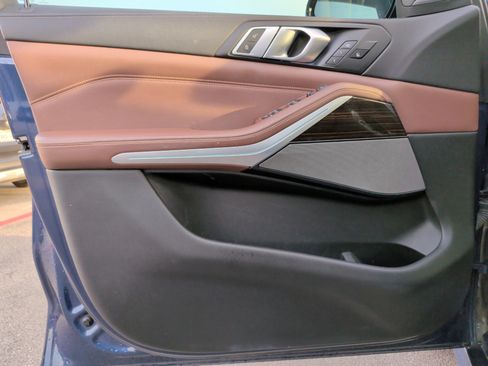 Used 2021 BMW X5 M50i w/ Premium Package image 28