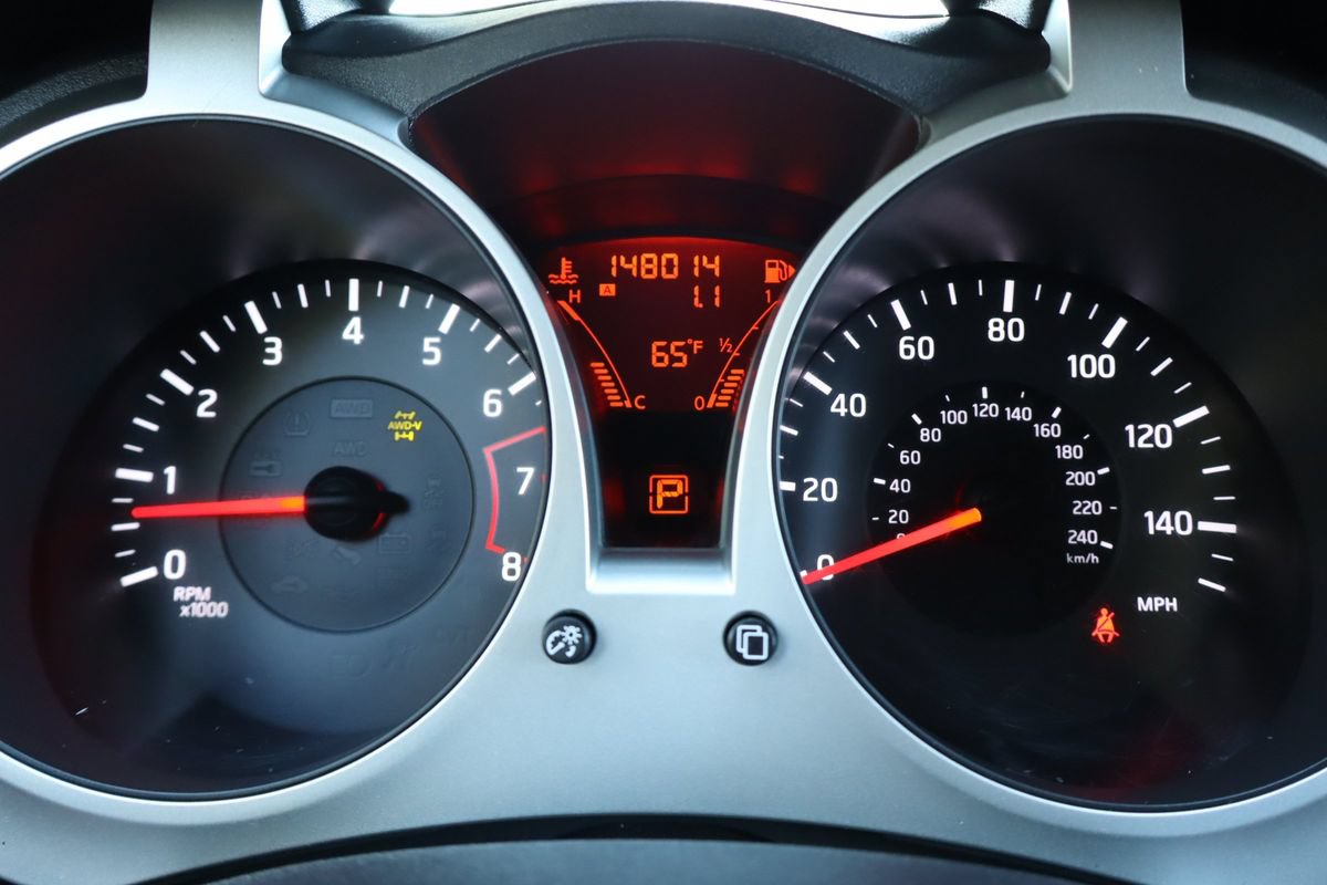 Used 2012 Nissan Juke SV AWD/4WD image 34