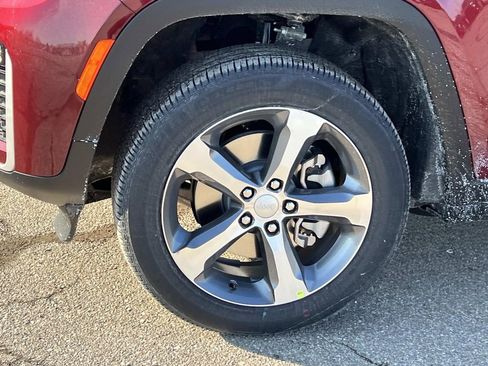 New 2026 Jeep Grand Cherokee L Limited image 8