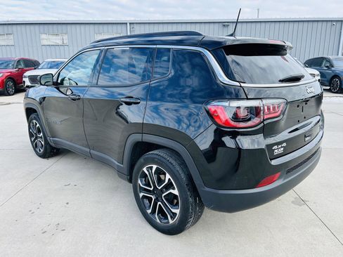 Used 2022 Jeep Compass Limited image 33