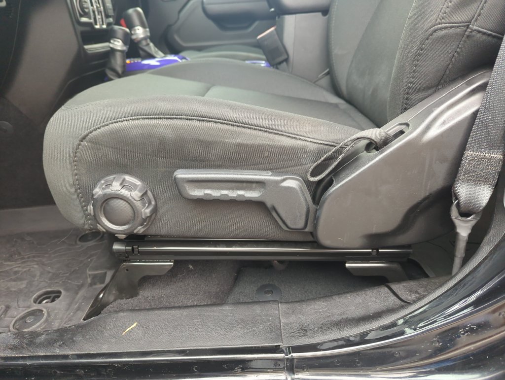 Used 2022 Jeep Wrangler Unlimited Sport AWD/4WD image 12