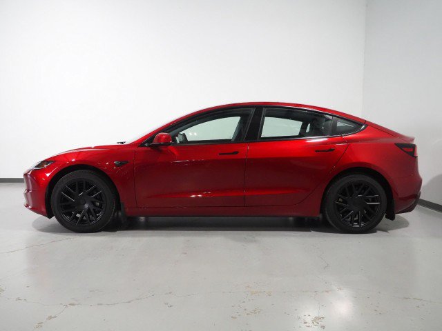 Used 2025 Tesla Model 3 Long Range RWD image 10