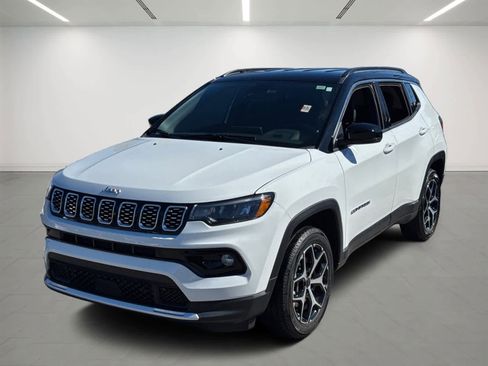 Used 2025 Jeep Compass Limited image 1
