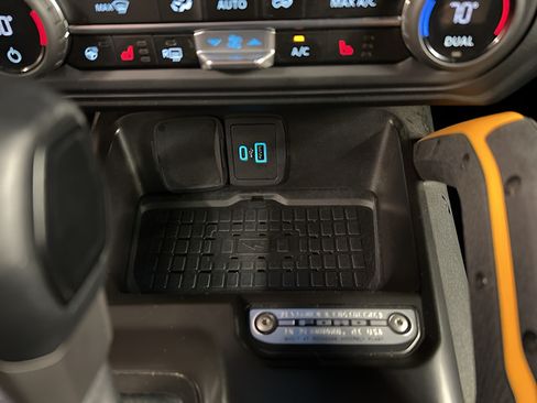 Used 2024 Ford Bronco Badlands AWD/4WD image 15