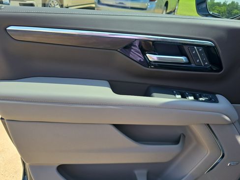 New 2026 Chevrolet Tahoe Z71 w/ Comfort Package AWD/4WD image 19