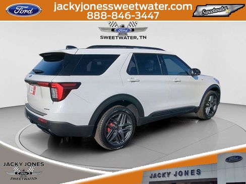 Certified 2025 Ford Explorer ST-Line w/ Premium Package image 8