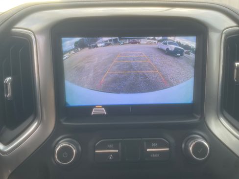 Used 2019 Chevrolet Silverado 1500 LT w/ Convenience Package image 16