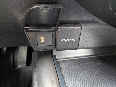 Used 2023 Toyota Camry SE image 25