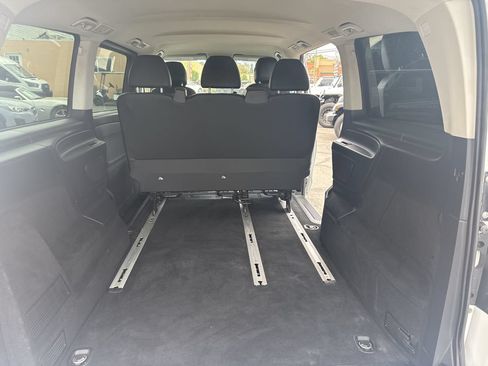 Used 2016 Mercedes-Benz Metris Passenger image 11