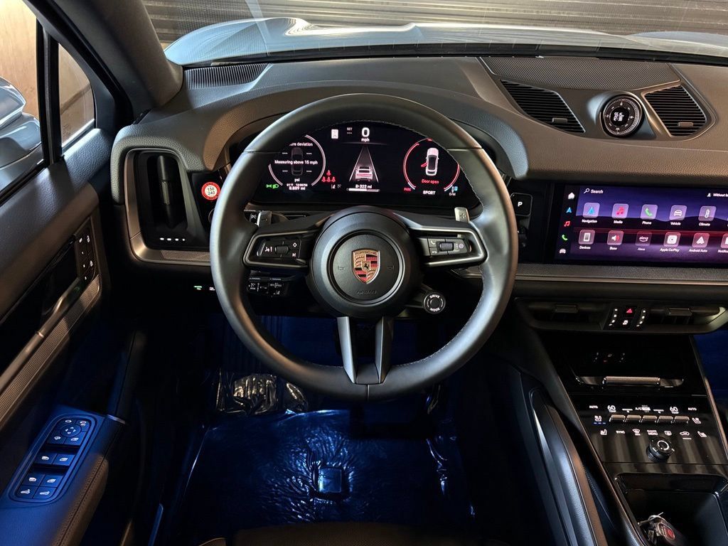 Used 2026 Porsche Cayenne Coupe AWD/4WD image 17