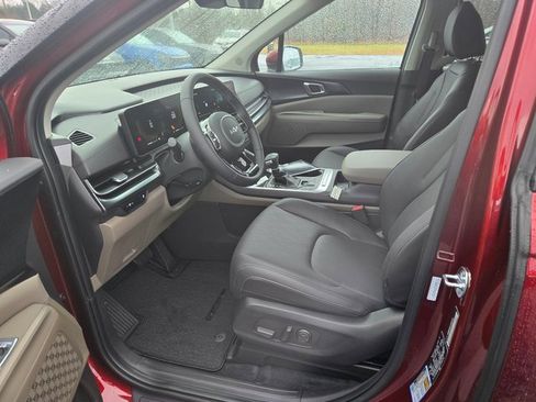 New 2026 Kia Carnival image 6