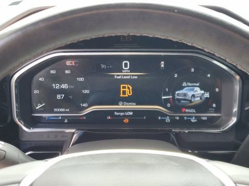 Used 2025 GMC Sierra 1500 SLT AWD/4WD image 22