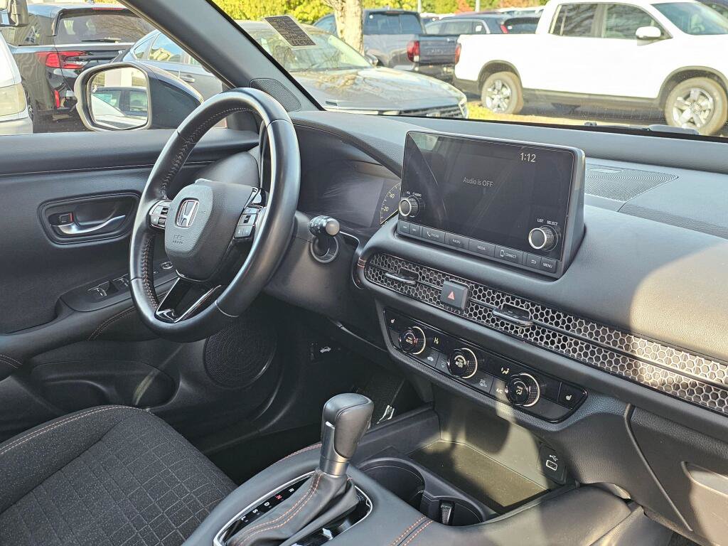 Certified 2025 Honda HR-V Sport image 10