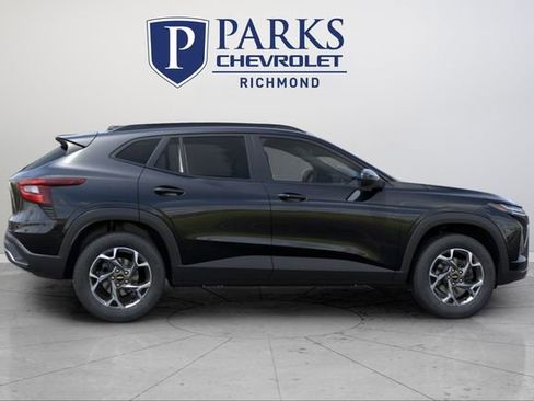 New 2026 Chevrolet Trax LT w/ Driver Confidence Package image 5