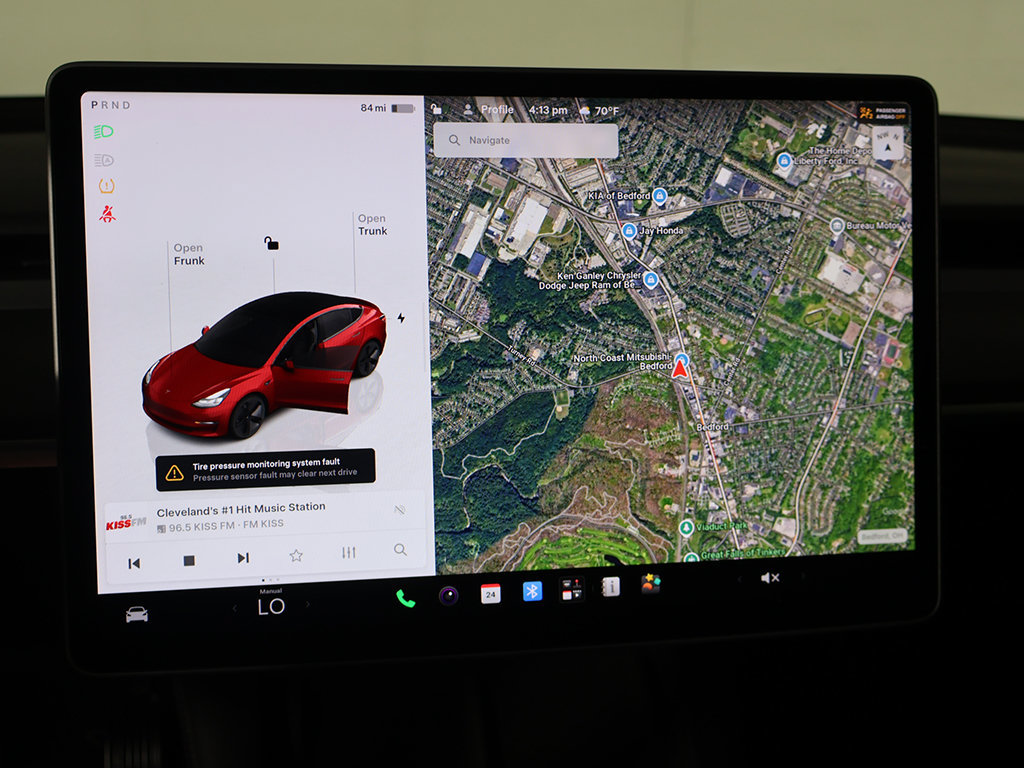Used 2022 Tesla Model 3 Long Range AWD/4WD image 37