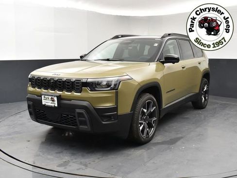 New 2026 Jeep Cherokee Overland w/ Trailer Tow Group AWD/4WD image 2