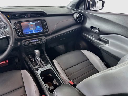 Used 2023 Nissan Kicks SR w/ SR Premium Package FWD image 23