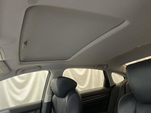 Used 2018 Honda Accord Touring image 22