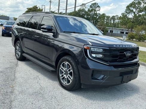 Certified 2025 Ford Expedition Max Active AWD/4WD image 8