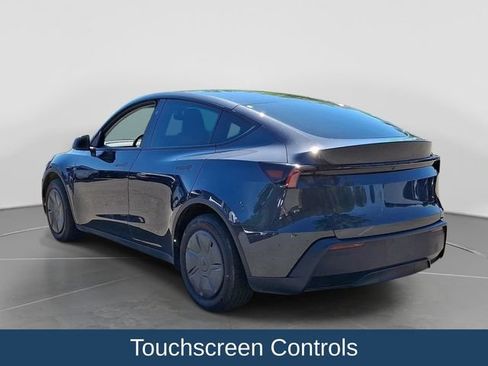 Used 2026 Tesla Model Y 2WD image 5