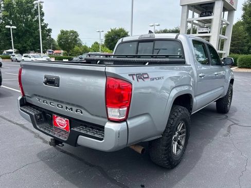 Used 2017 Toyota Tacoma SR RWD image 7