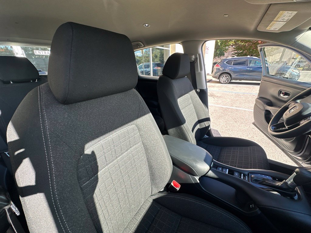 Used 2024 Honda HR-V LX image 35
