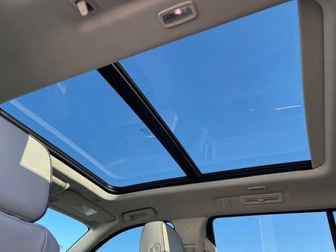 Used 2022 GMC Yukon Denali image 16