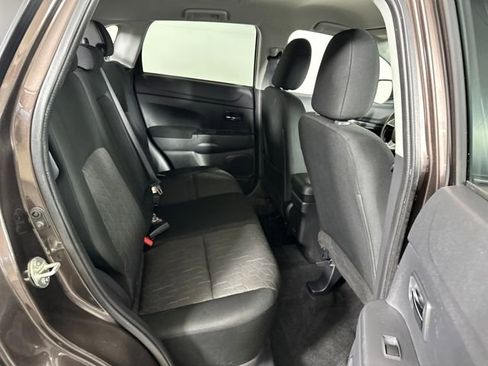 Used 2024 Mitsubishi Outlander Sport LE image 27