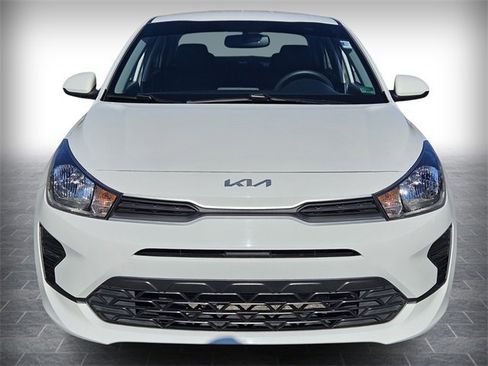 Used 2023 Kia Rio S image 2