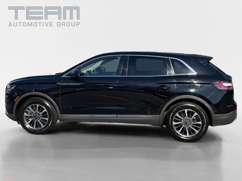 Used 2023 Lincoln Nautilus Reserve w/ Cargo Utility Package FWD image 4