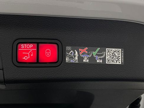 New 2026 Mercedes-Benz GLS 450 4MATIC image 8