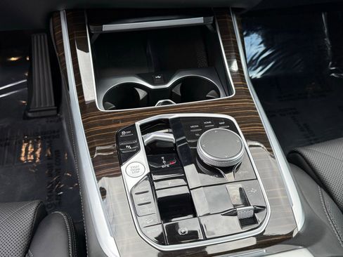 Certified 2024 BMW X7 xDrive40i AWD/4WD image 28
