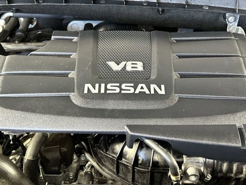 Used 2017 Nissan Titan S image 24