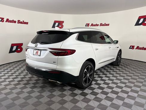 Used 2021 Buick Enclave Essence w/ Sport Touring Edition image 6