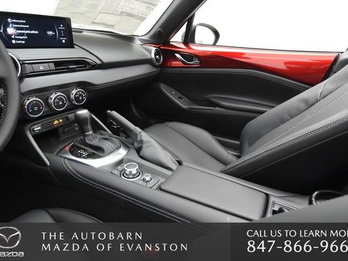 Used 2025 MAZDA MX-5 Miata RF Grand Touring RWD image 28