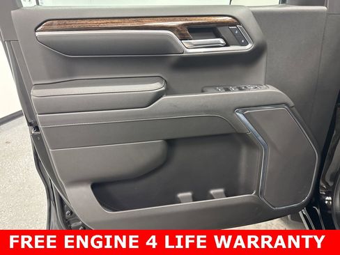 Used 2024 GMC Sierra 1500 Elevation w/ LPO, Elevation Black Package image 6