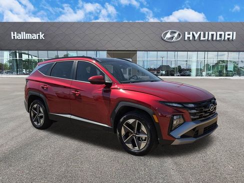 Certified 2025 Hyundai Tucson SEL AWD/4WD image 1