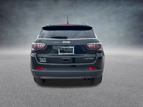 Certified 2022 Jeep Compass Limited image 5